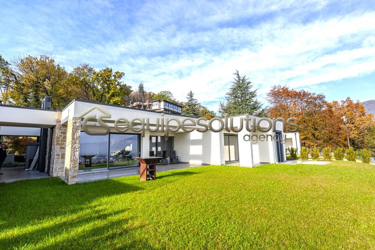 villa singola Torre Boldone