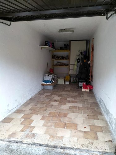 Oltre il Colle, vista panoramica, luminosissimo trilocale con camino e box auto Oltre il Colle