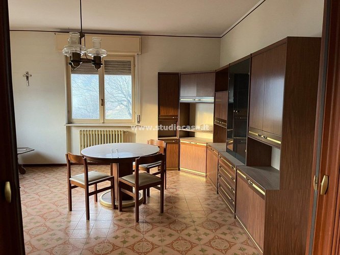 POSIZIONE TRANQUILLA E SOLEGGIATA! Val Brembilla