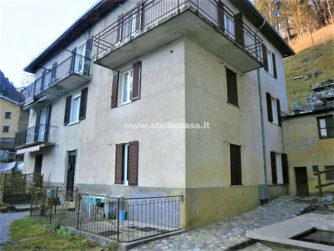 LIBERA SU TRE LATI!! Santa Brigida