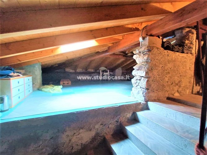 LIBERA SU TRE LATI!! Santa Brigida