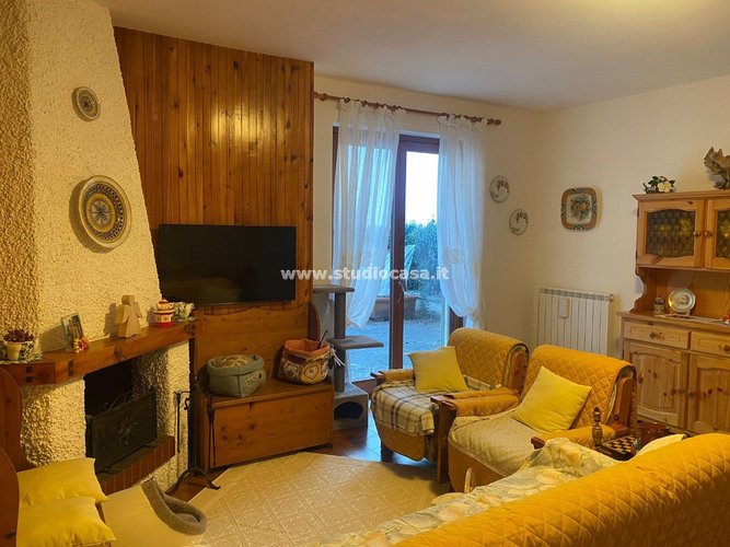 CASETTA IMMERSA NEL VERDE! Piazzatorre