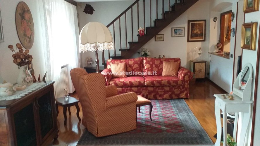 VICINO AL CENTRO! Zogno