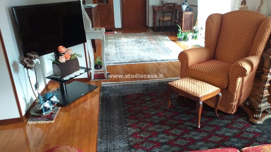 VICINO AL CENTRO! Zogno