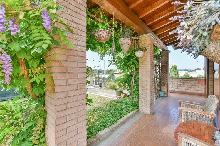 (24.24) Villa - Orsenigo (CO), Via Clara Schumann Orsenigo