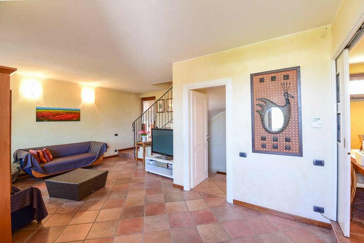 (24.24) Villa - Orsenigo (CO), Via Clara Schumann Orsenigo