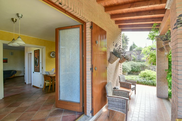 (24.24) Villa - Orsenigo (CO), Via Clara Schumann Orsenigo