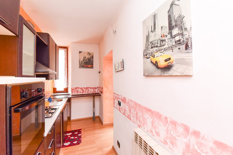 (34.24) Bilocale - Erba, Via U. Foscolo Erba