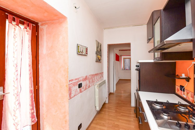 (34.24) Bilocale - Erba, Via U. Foscolo Erba