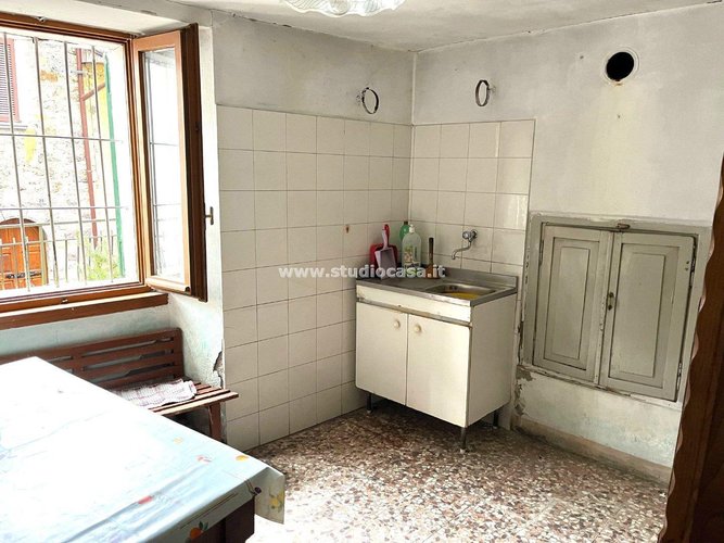 NEL CENTRO DI UN ANTICO BORGHETTO! Cusio