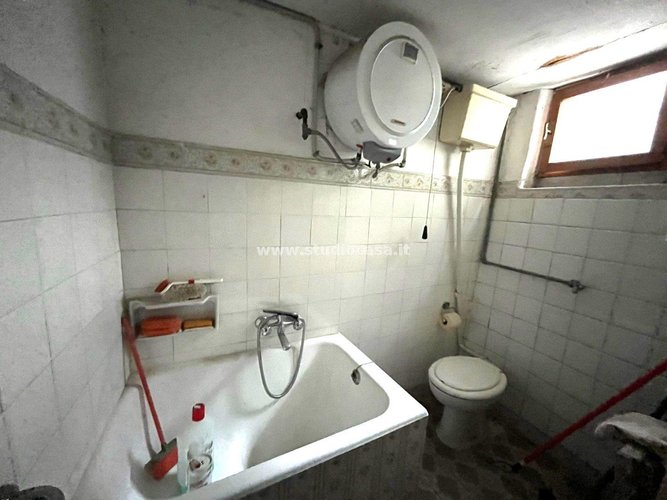 NEL CENTRO DI UN ANTICO BORGHETTO! Cusio