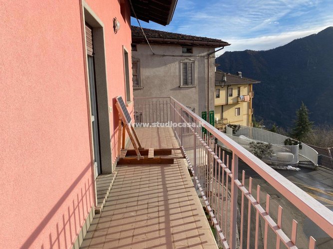 GUARDA CHE VISTA! Dossena