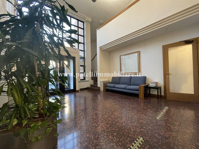 Bergamo - via Borgo Palazzo - Palazzina uffici Bergamo