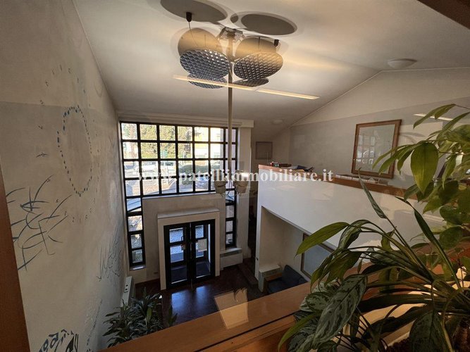 Bergamo - via Borgo Palazzo - Palazzina uffici Bergamo