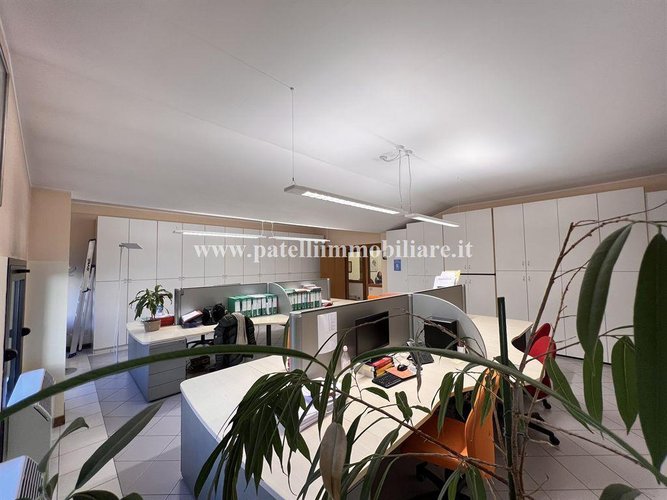 Bergamo - via Borgo Palazzo - Palazzina uffici Bergamo