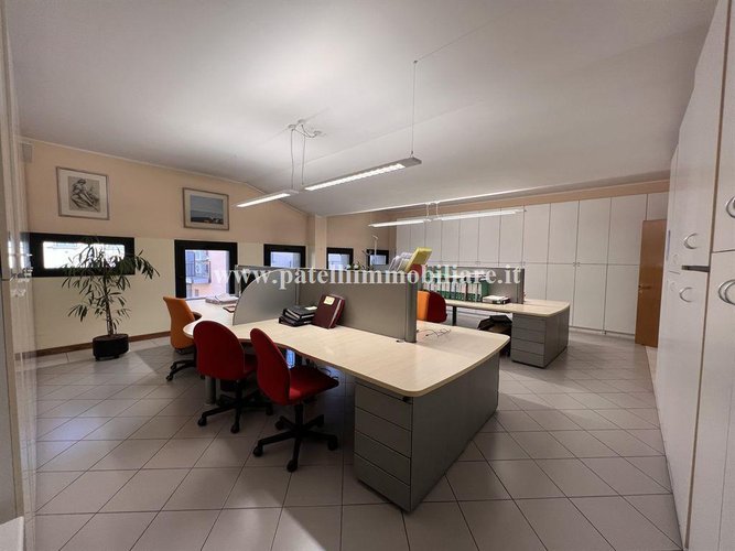 Bergamo - via Borgo Palazzo - Palazzina uffici Bergamo