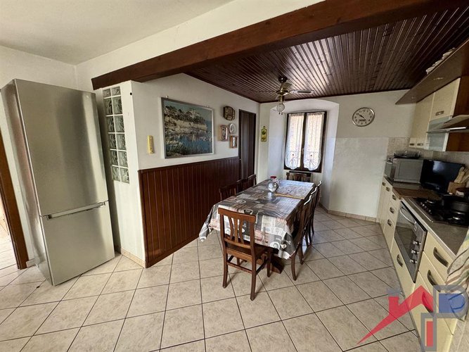 Ampio appartamento ultimo piano Cisano Bergamasco