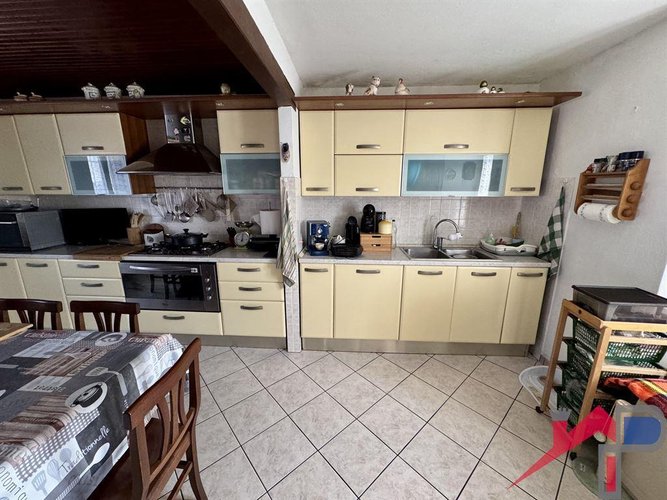 Ampio appartamento ultimo piano Cisano Bergamasco