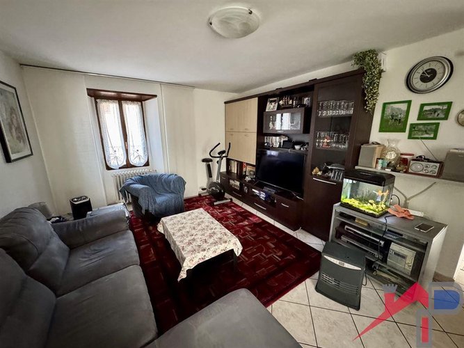 Ampio appartamento ultimo piano Cisano Bergamasco