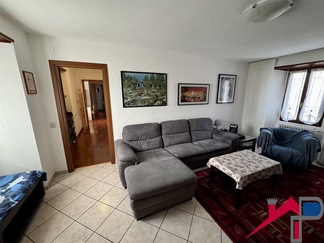 Ampio appartamento ultimo piano Cisano Bergamasco