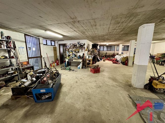 Magazzino in vendita Villa d'Adda