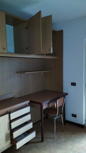 Dossena favolosa porzione di casa bifamiliare con giardino e box auto Dossena