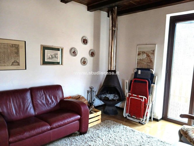 A POCHI MINUTI DAL CENTRO! Costa Serina