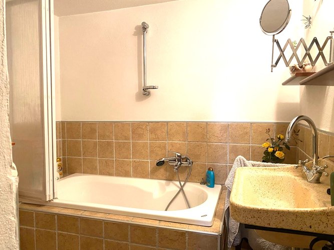 IN CASETTA BIFAMILIARE! Blello