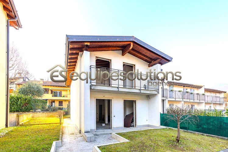 villetta a schiera Ranica