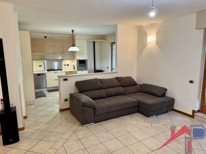 Trilocale con doppi servizi Cisano Bergamasco