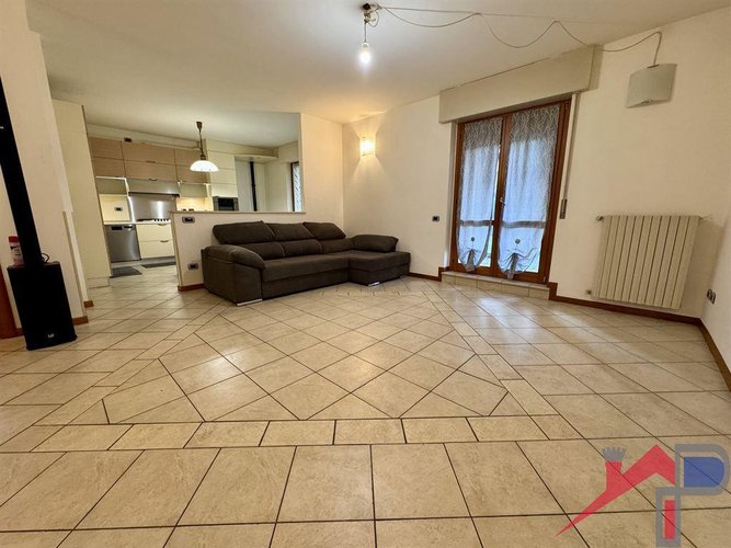 Trilocale con doppi servizi Cisano Bergamasco