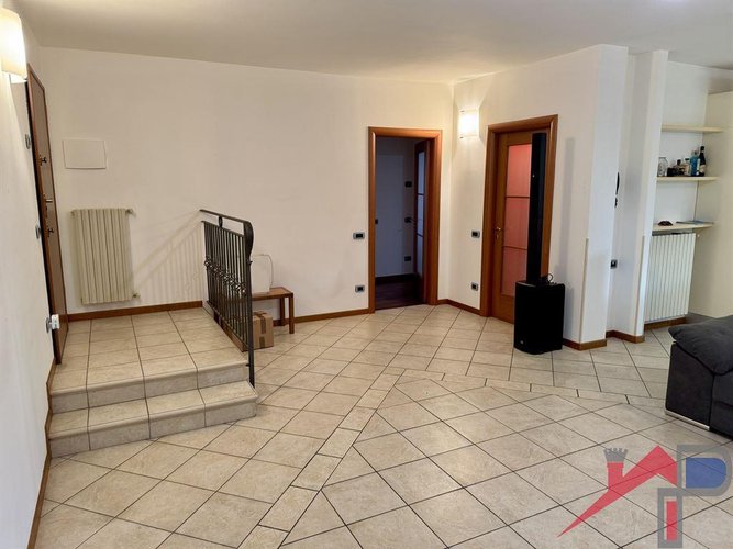 Trilocale con doppi servizi Cisano Bergamasco