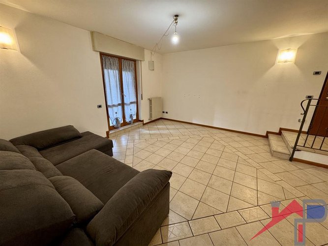 Trilocale con doppi servizi Cisano Bergamasco