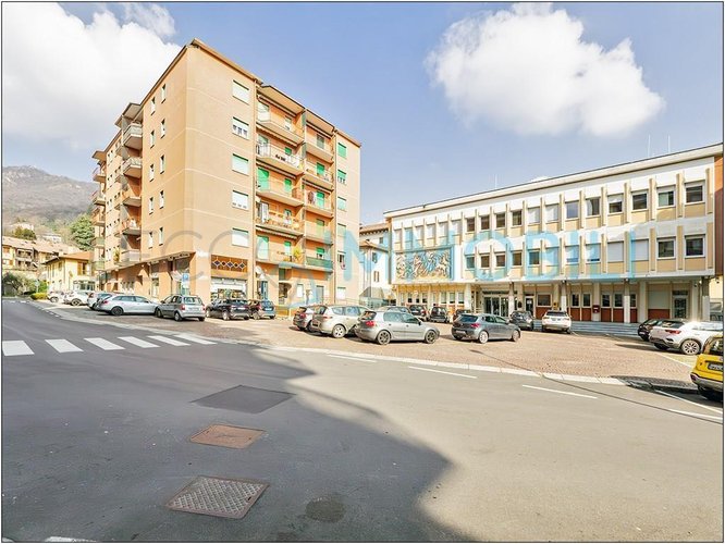 DUE LOCALI ULTIMO PIANO Galbiate
