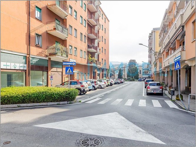 DUE LOCALI ULTIMO PIANO Galbiate