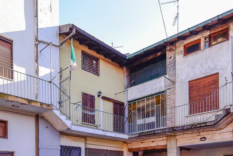 Centrale - 7/25 Fenegrò