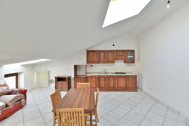 Centrale - 7/25 Fenegrò