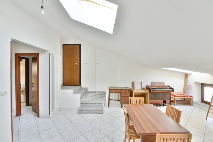 Centrale - 7/25 Fenegrò