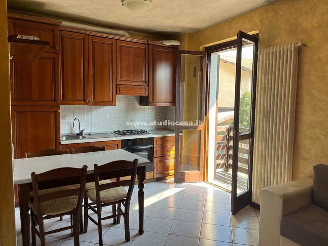 IN CASETTA TRIFAMILIARE SENZA SPESE CONDOMINIALI! Zogno