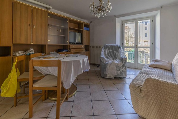 Zogno Ambria, porzione di casa storica con giardino privato Zogno