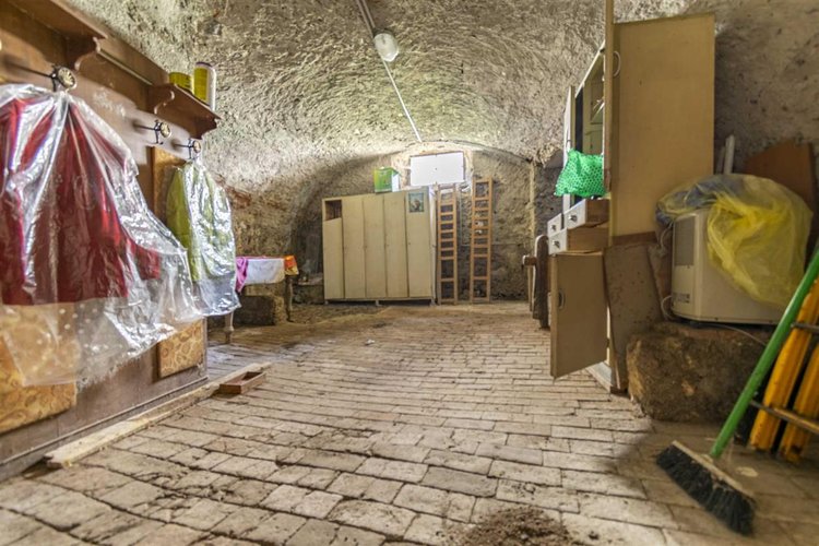 Zogno Ambria, porzione di casa storica con giardino privato Zogno