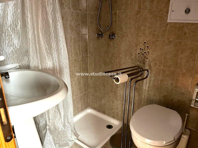 A DUE PASSI DAL LAGHETTO! Carona