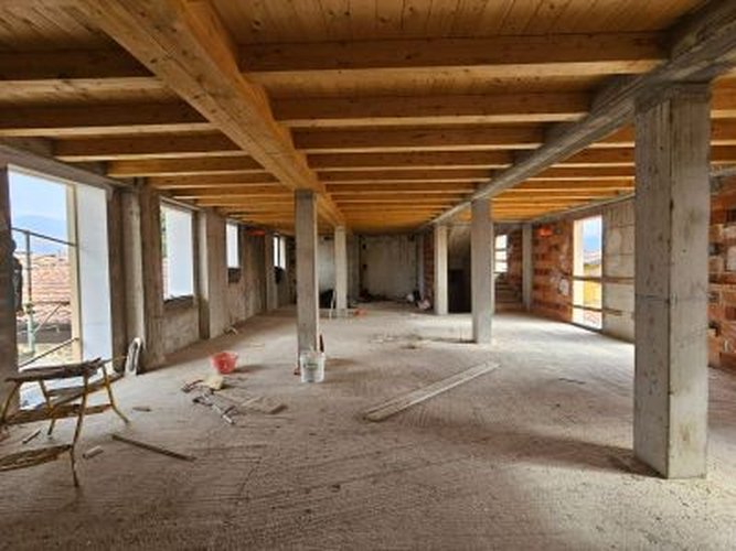 FRESCA RISTRUTTURAZIONE