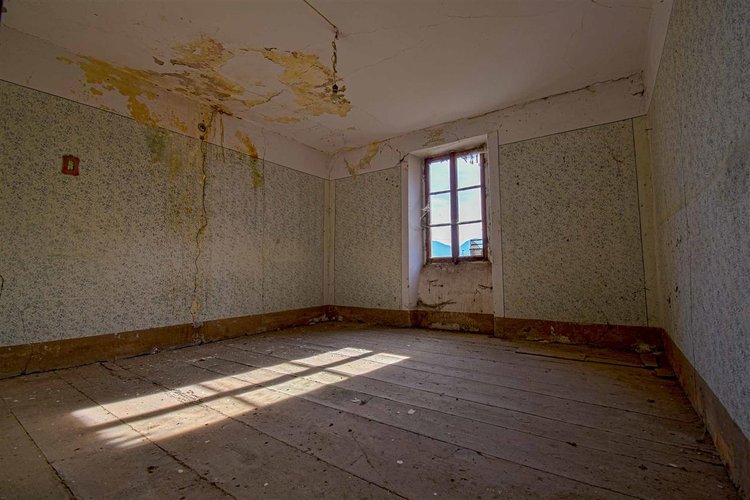 Santa Brigida casetta rustica contadina di testa con giardino privato Santa Brigida