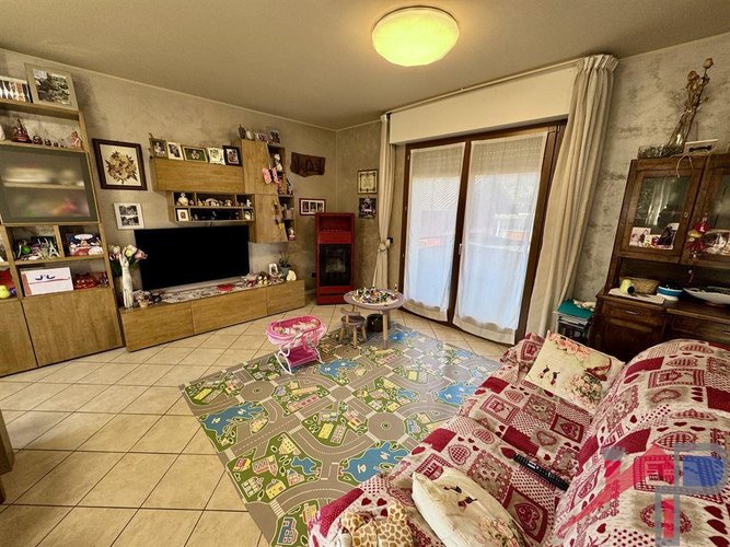 Cisano recente villa a schiera di testa Cisano Bergamasco