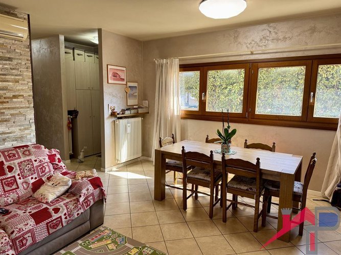 Cisano recente villa a schiera di testa Cisano Bergamasco