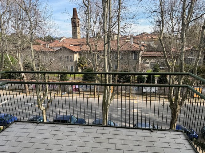 QUADRILOCALE IN VIALE GIULIO CESARE Bergamo