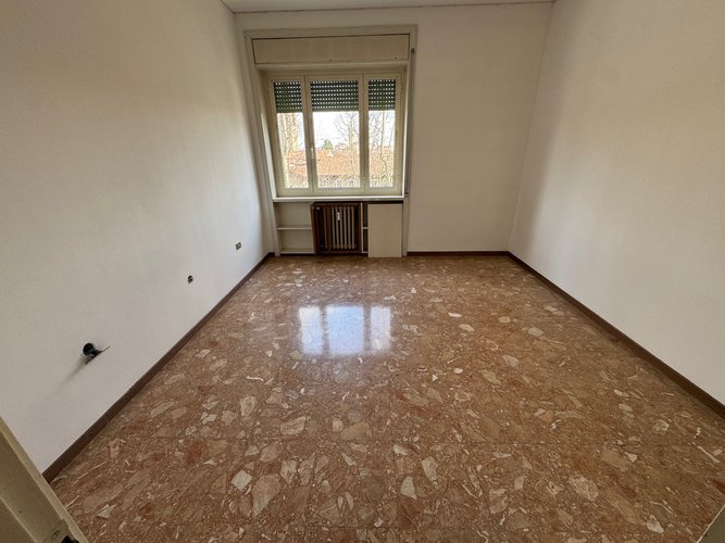 QUADRILOCALE IN VIALE GIULIO CESARE Bergamo