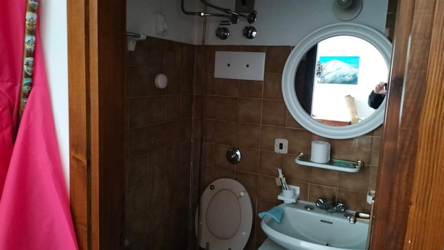 Oltre il Colle, immerso nel verde, panoramico bilocale con box auto Oltre il Colle