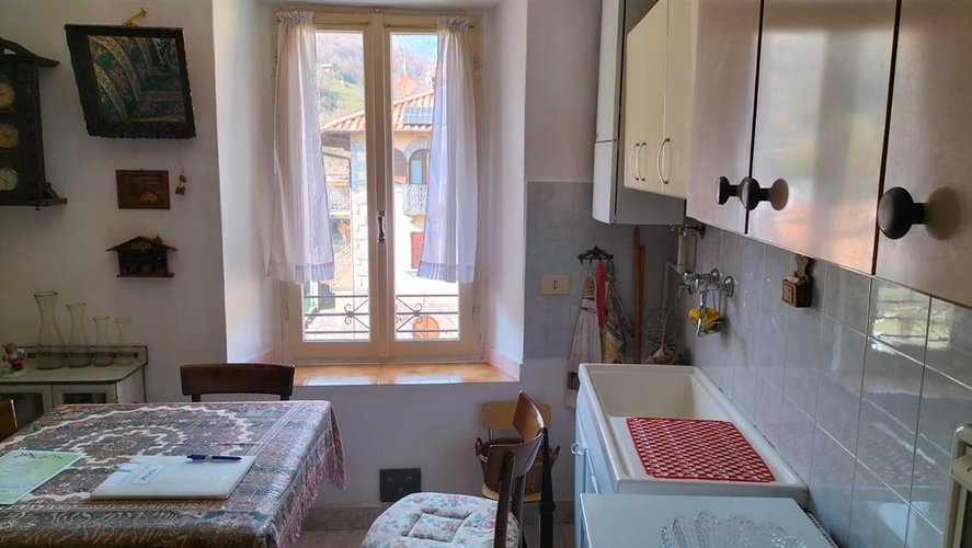 Serina, centralissimo trilocale con praticabile sottotetto